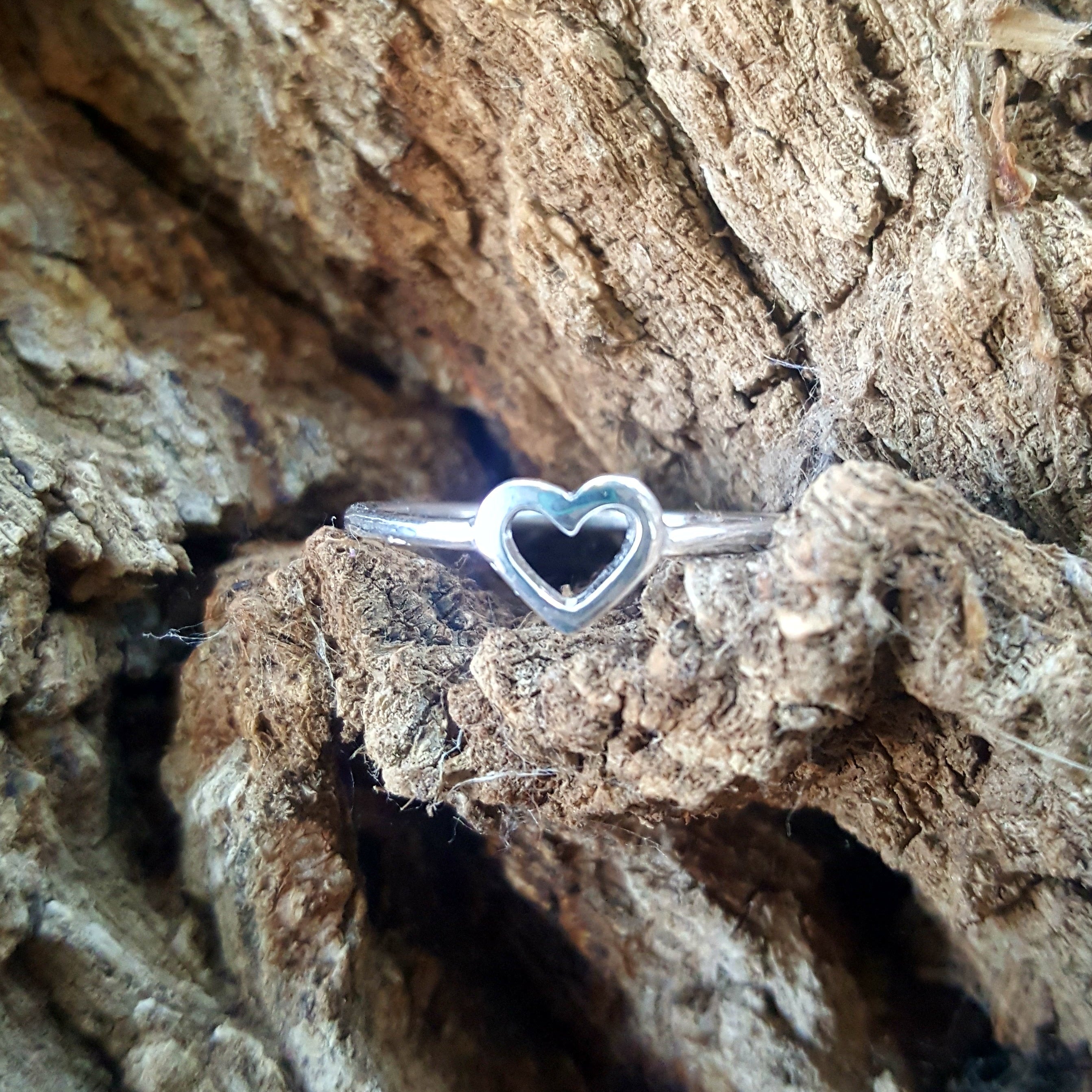 Girls babies and kids heart ring in silver