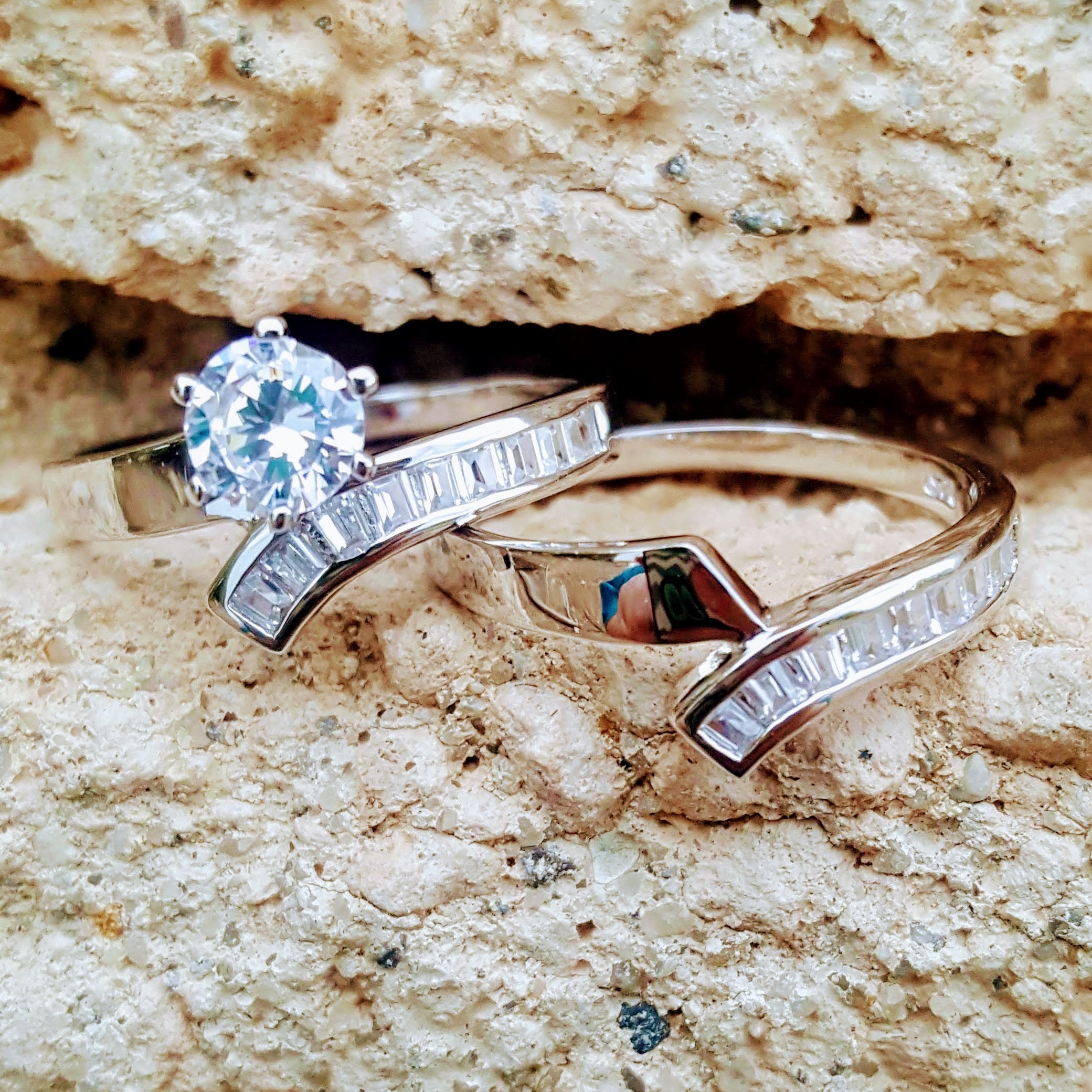 Graduated Diamond Ring | Five Diamond 14k Wedding Band | Shop Liven Fine  Jewelry – Liven Company