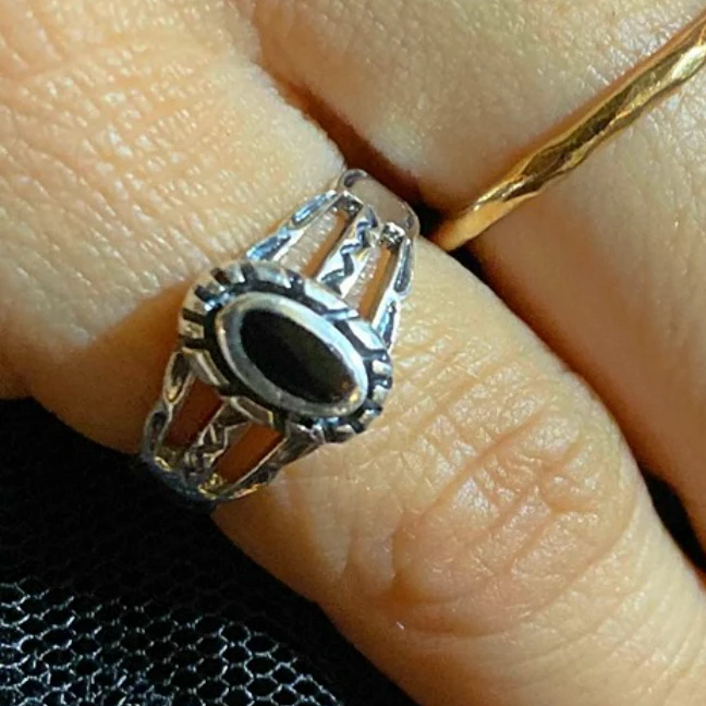 Womens silver and black onyx oval ring