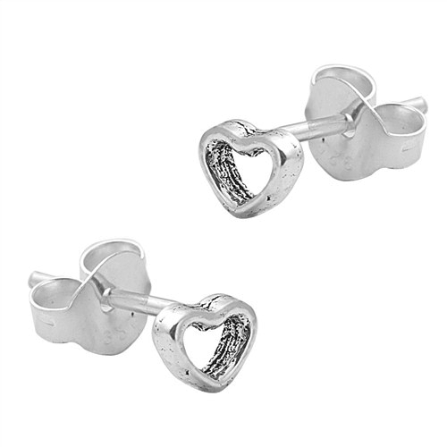 Tiny heart earrings