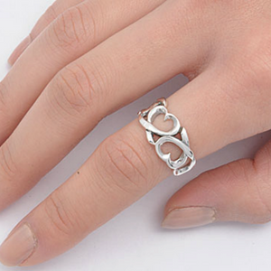 Womens silver heart ring