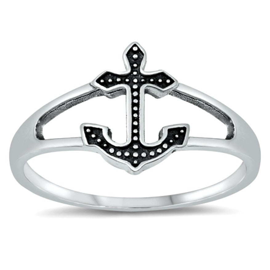 Black beading makes this classic boat anchor ring pop