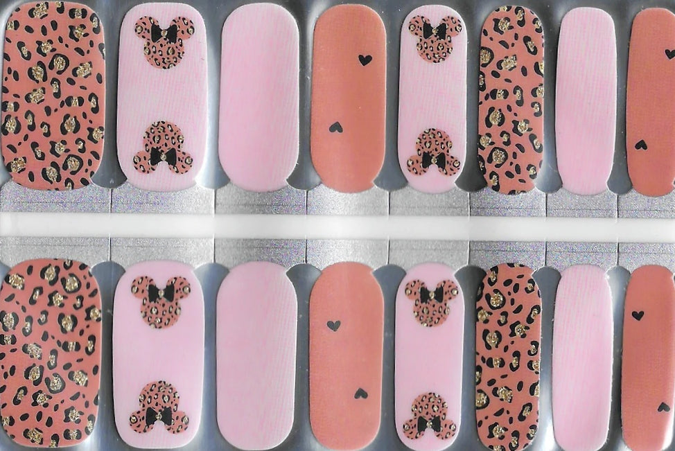 Pink and gold leopard print nail wraps