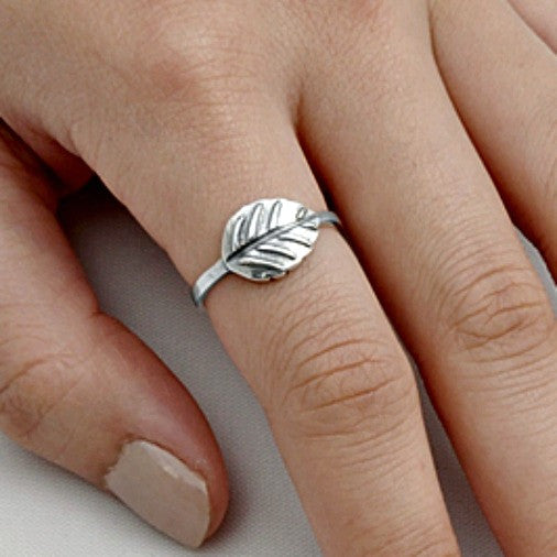 Womens and girls leaf ring